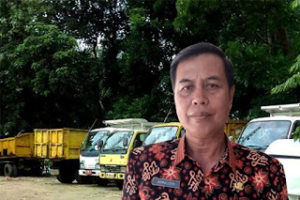 Selama Di Dinas PU Mobil Sampah Hanya Gunakan Ban Vulkanisir