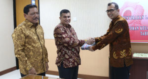 Dua Tahun Berturut-turut Hanya Raih WDP, Begini Kilah Bupati Bengkulu Utara