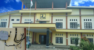 Kantor Megah Ini Listriknya Menyala Tanpa APP, PLN Membiarkan?