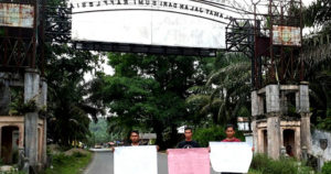 Tidak Tersentuh Pemeliharaan, Begini Penampakan Gapura Tabat Bengkulu-Sumbar