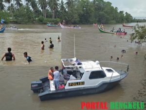 Terpeleset Saat Mencuci Tangan Di Sungai, Remaja Berstatus Siswa SMAN 1 Mukomuko Tenggelam