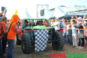 Offroader Nasional Unjuk Kebolehan Taklukkan Lintasan Ekstrim Bengkulu