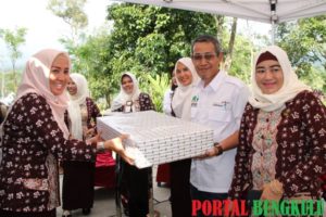 Di Watake, Dharma Wanita Unit Bappeda Lebong Gelar Peringatan Maulid Nabi