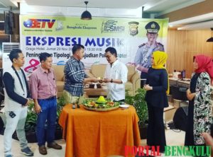 Tumpeng SMSI untuk Kapolda, Sinergi Informasi dan Dukung Polri Promoter