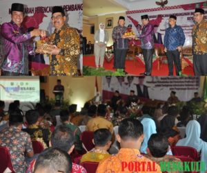 Hadiri Musrenbangkab Lebong, Rohidin Mersyah Disambut Hangat Rosjhonsyah