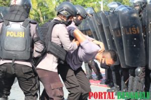 Persiapan Pilkada 2020, Sat Brimobda Gelar Latihan Gabungan Penanganan Huru-Hara