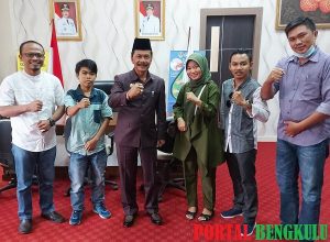 Dr. Ferry Ramli, Ketua Alumni Lemhanas Bengkulu Terima SK Dewan Penasihat SMSI