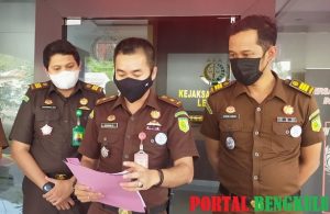 Kejari Tetapkan 5 Tersangka Kasus Dugaan Korupsi Dana Rutin Sekretariat DPRD Lebong Sebagai Tahanan Kota