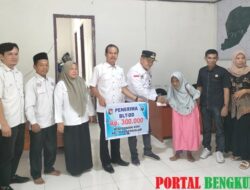 13 KPM Desa Pondok Kopi Terima BLT-DD