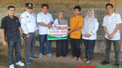 Pemdes Teras Terunjam Salurkan BLT-DD Door To Door!